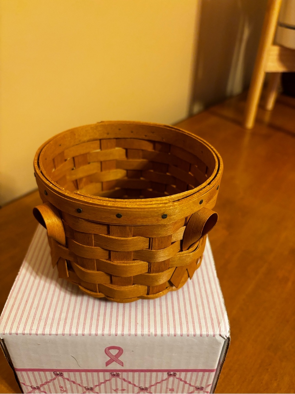 Longaberger 2007 Horizon of Hope Warm Brown Basket
